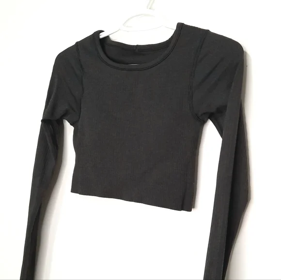 Lululemon Ebb to Street Long Sleeve Shirt Crop Top Womens Size 2 Gray Black - Picture 13 of 13